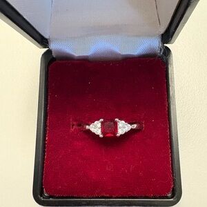 NEW Princess-Cut 925 Sterling Silver Red Garnet Ring